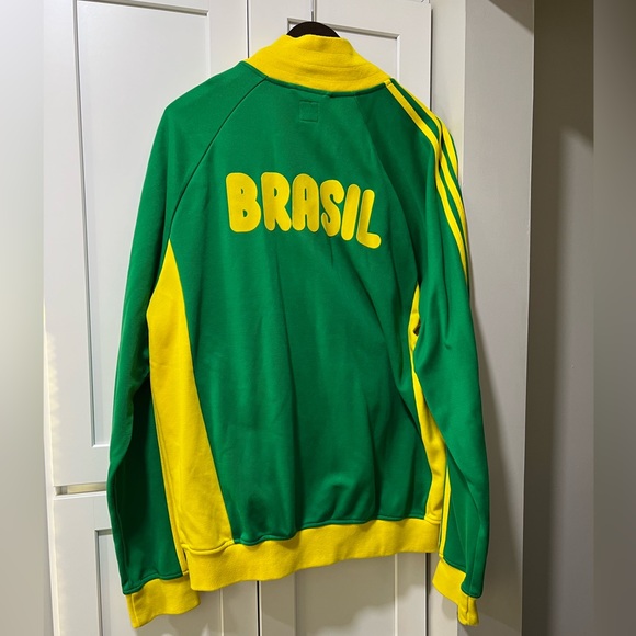 Green and yellow Brazil adidas sneaker and matching jacket - Picture 5 of 6